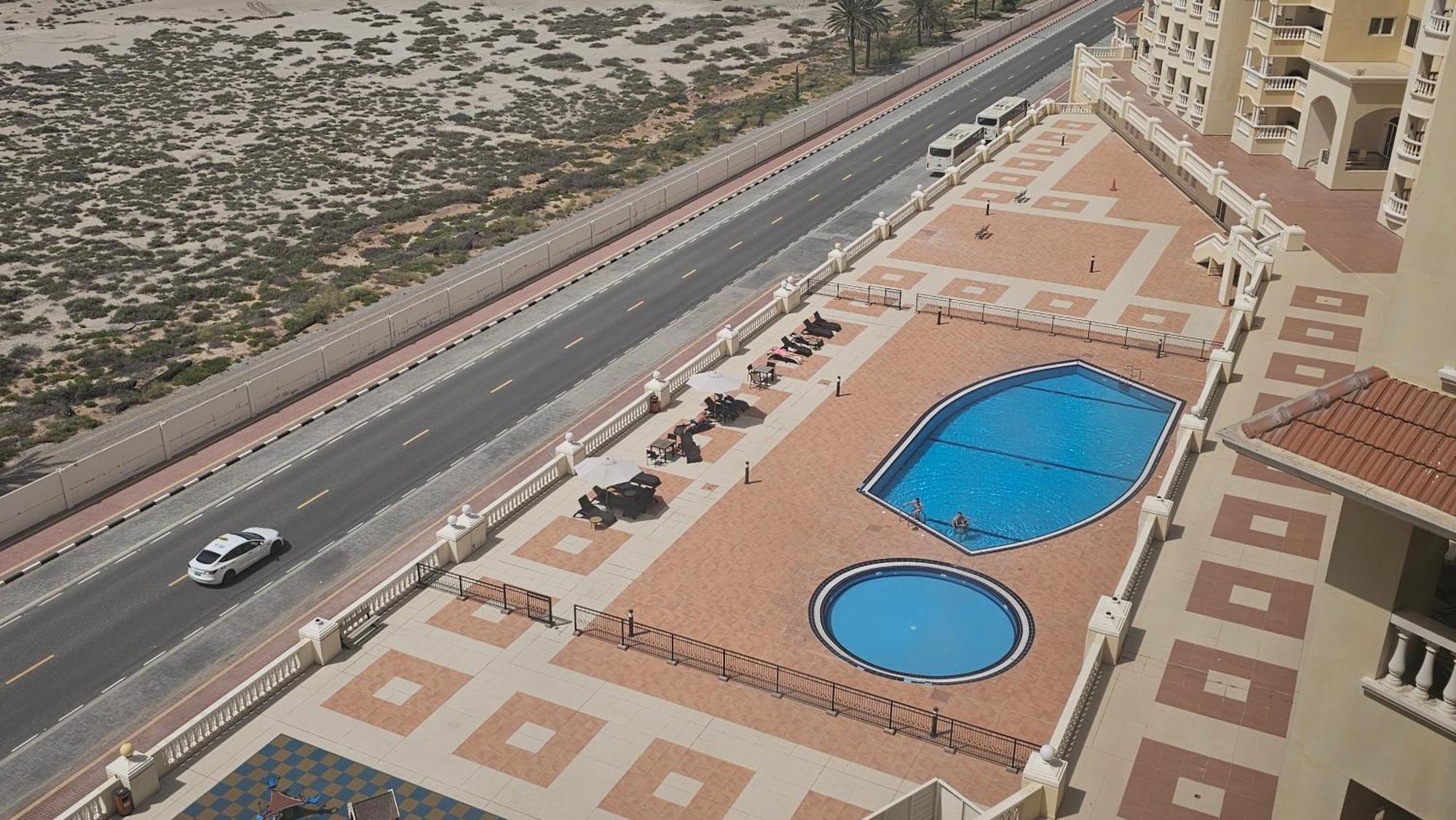 Apartment La Perla Near The *