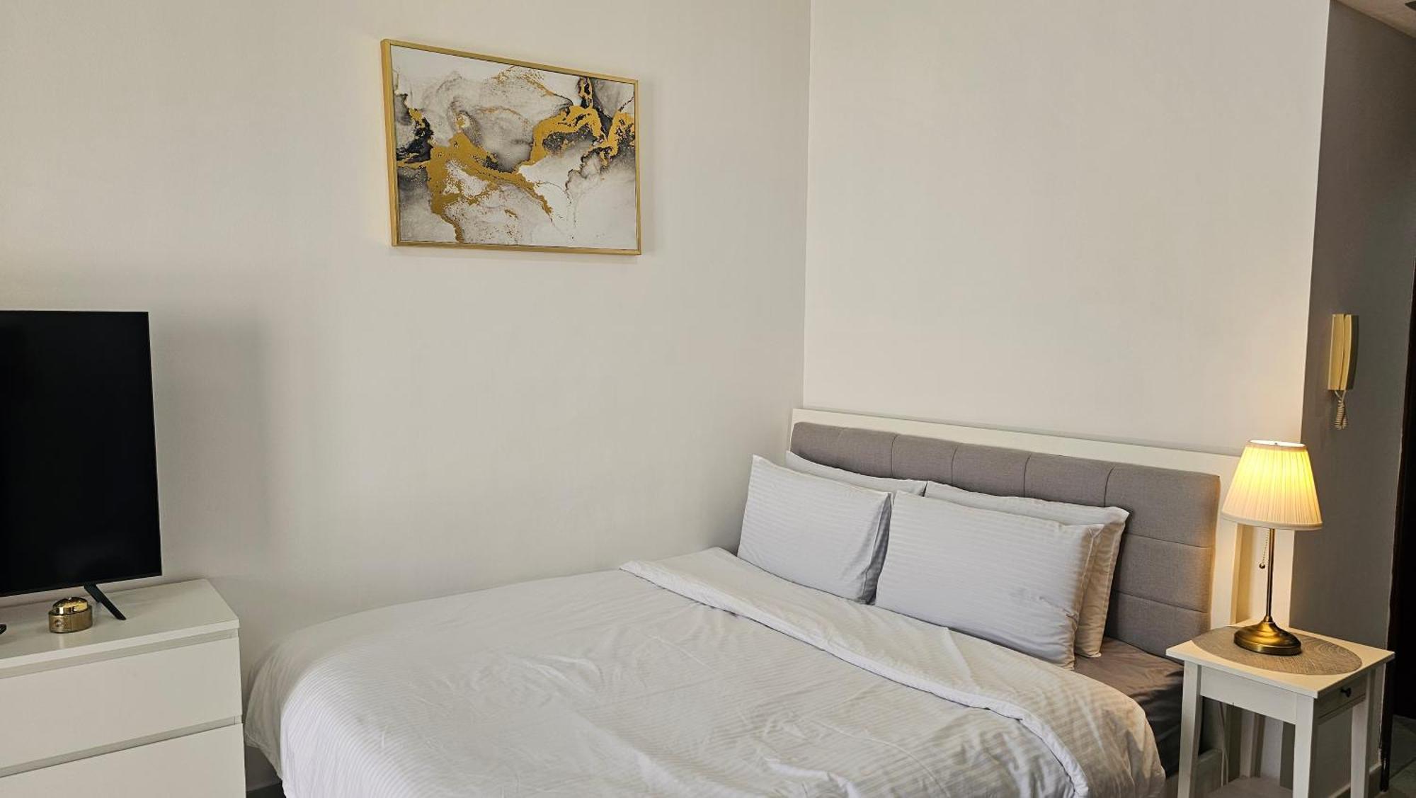 Apartment La Perla Near The *