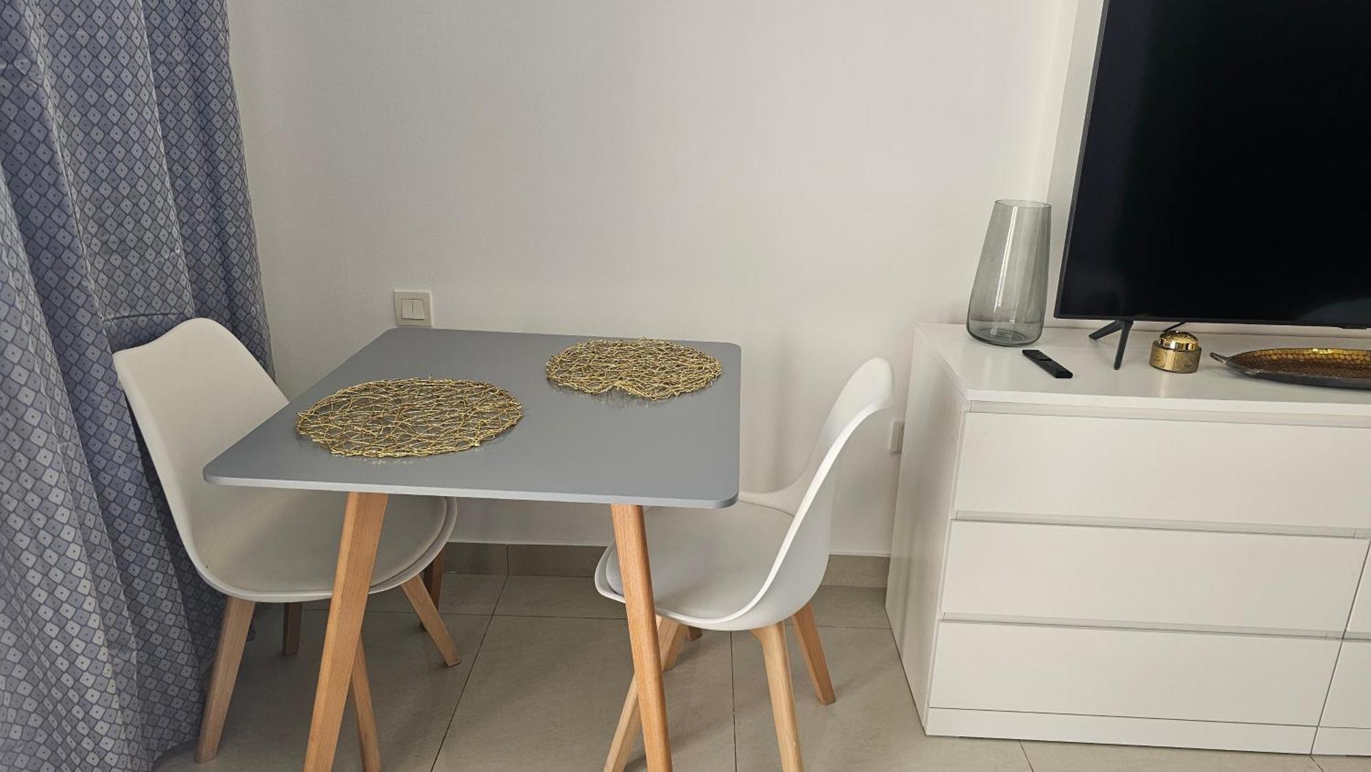 Apartment La Perla Near The